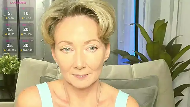 AkexandraFix online show from November 7, 1:00 pm