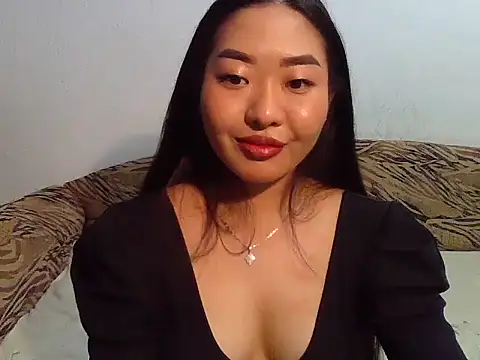 Snapshot of Aleksa_Blackdream chatting on December 15, 2:52 am Aleksa Blackdream online show from December 15, 2:52 am