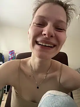 MaryHiggins online show from February 12, 12:01 pm