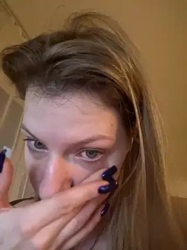 MaryHiggins online show from March 8, 4:12 am