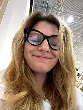 MaryHiggins online show from November 6, 1:34 pm