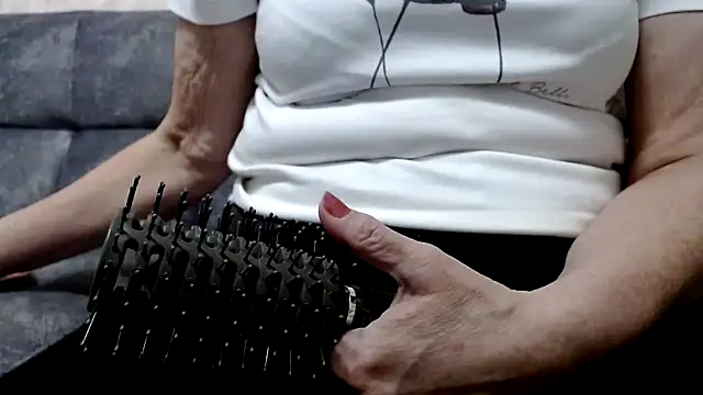 Anabelldestiny online show from March 7, 1:40 pm