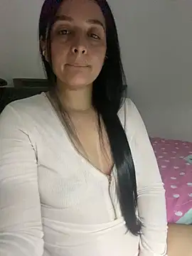 Snapshot of vellaAngel chatting on December 11, 4:18 am vellaAngel online show from December 11, 4:18 am