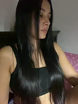 Snapshot of vellaAngel chatting on December 12, 3:54 am vellaAngel online show from December 12, 3:54 am