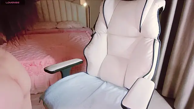 Girl  Funny online show from January 25, 4:13 pm