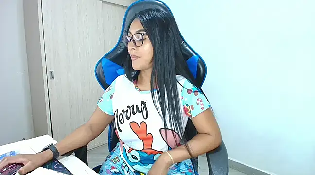 sophiax-x online show from December 25, 9:22 pm