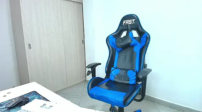 sophiax-x online show from December 26, 3:53 pm