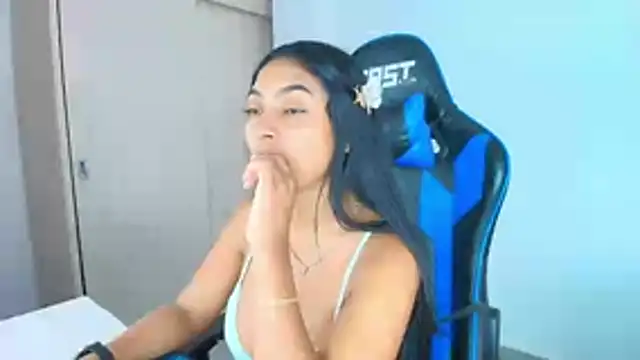 sophiax-x online show from October 23, 5:12 pm