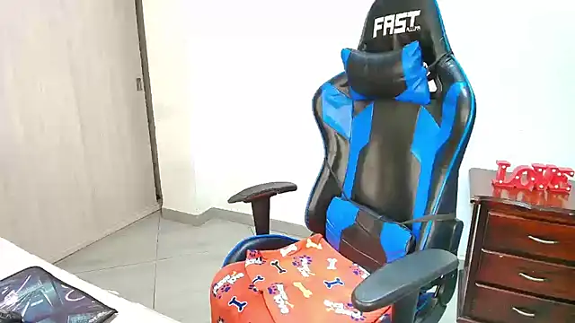 sophiax-x online show from November 13, 11:14 pm