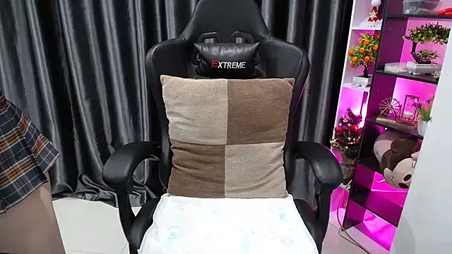 Yuki-yio online show from February 15, 1:21 am