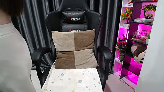 Yuki-yio online show from February 19, 1:29 am