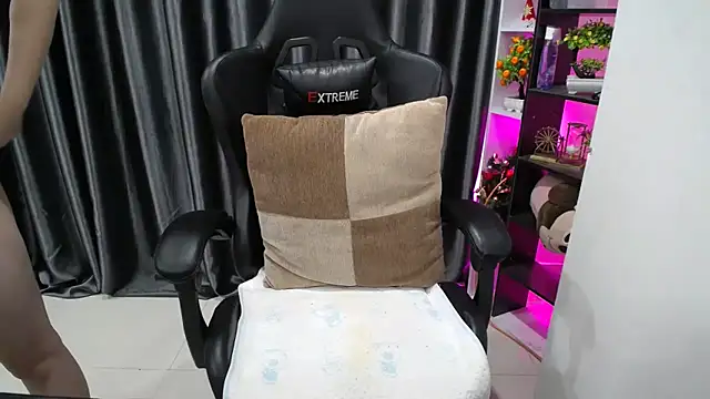 Yuki-yio online show from September 16, 1:17 am