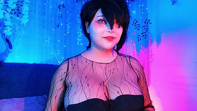 Snapshot of seraphine23 chatting on December 2, 3:15 am seraphine23 online show from December 2, 3:15 am