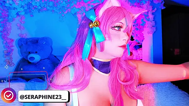 Snapshot of seraphine23 chatting on November 15, 3:37 am seraphine23 online show from November 15, 3:37 am