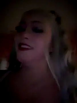 Snapshot of seraphine23 chatting on November 21, 9:24 pm seraphine23 online show from November 21, 9:24 pm