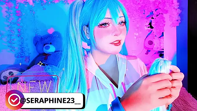 Snapshot of seraphine23 chatting on November 29, 1:08 am seraphine23 online show from November 29, 1:08 am