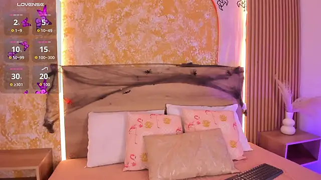 Alana 2916  online show from October 30, 3:19 am