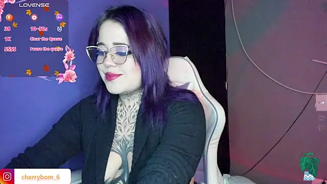 cherrybom  online show from December 13, 5:38 am