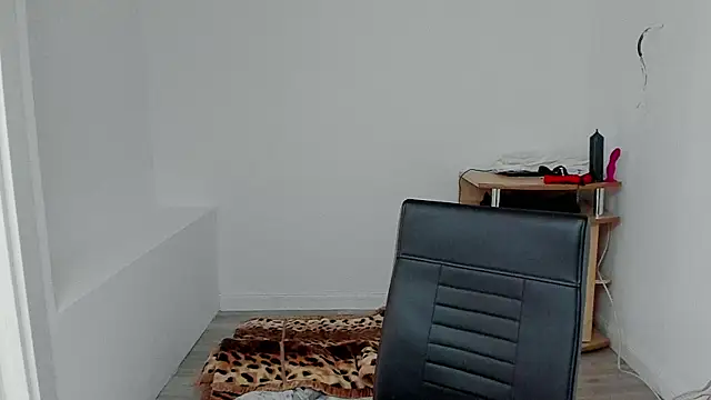 Snapshot of sexxymuscles4u chatting on January 21, 7:47 am sexxymuscles4u online show from January 21, 7:47 am