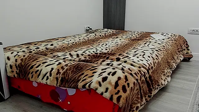 Snapshot of sexxymuscles4u chatting on February 23, 12:37 pm sexxymuscles4u online show from February 23, 12:37 pm