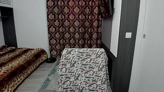 Snapshot of sexxymuscles4u chatting on March 13, 11:30 am sexxymuscles4u online show from March 13, 11:30 am