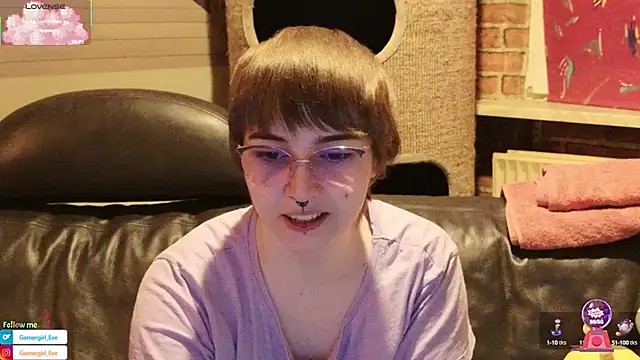 GamerGirl Eve online show from October 15, 6:08 pm