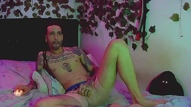 caribbeanlover1 online show from January 13, 5:33 am