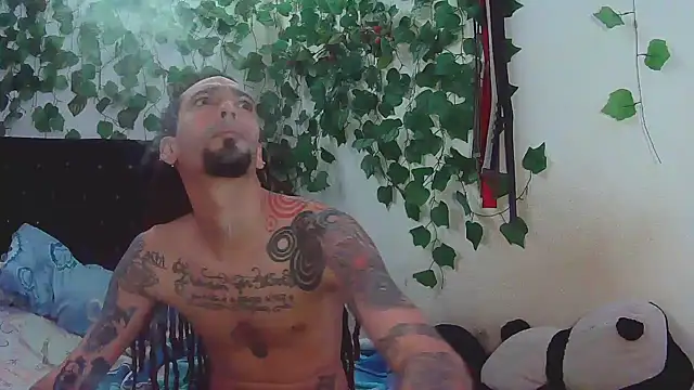 caribbeanlover1 online show from February 7, 12:28 pm