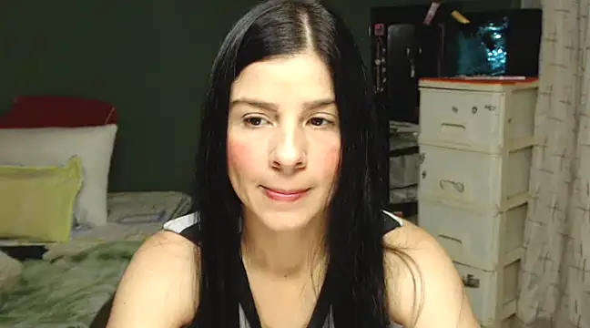 Estefani 32 online show from January 16, 6:27 pm