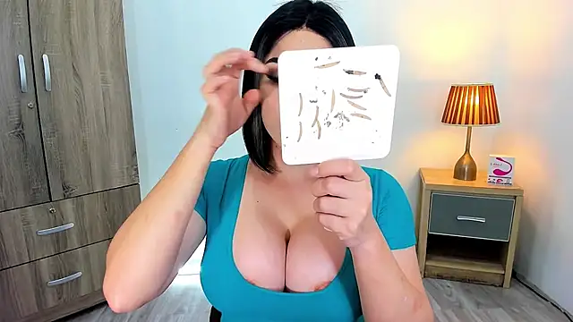 Snapshot of xxHeavenly_AngeLxx chatting on January 19, 4:01 am xxHeavenly AngeLxx online show from January 19, 4:01 am