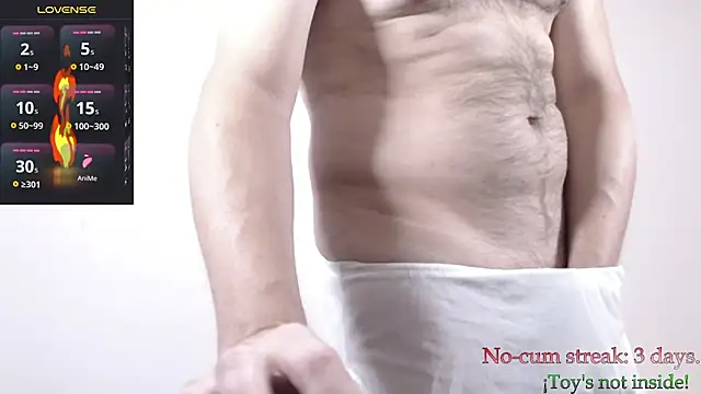 Snapshot of hxmisterh chatting on October 1, 6:36 pm hxmisterh online show from October 1, 6:36 pm