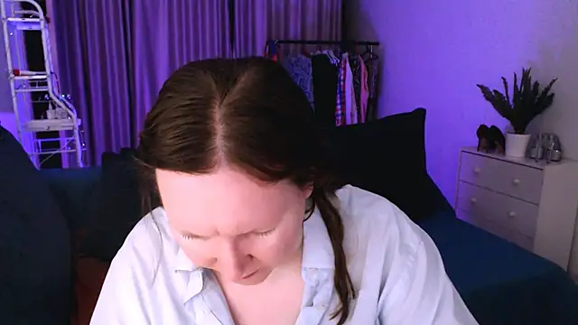 GoddessLara online show from February 5, 12:10 am