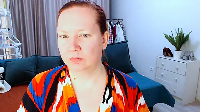 GoddessLara online show from October 17, 3:31 am