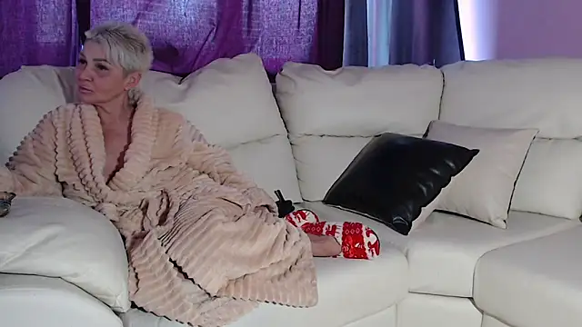 TightAssMom online show from February 28, 12:31 pm