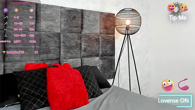 SusanRodriguez  online show from February 25, 11:44 pm