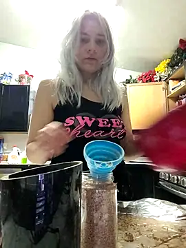 ScarletCallings420 online show from January 6, 12:27 am