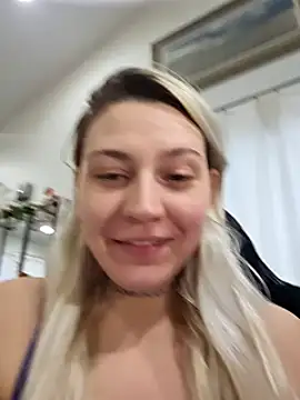 ScarletCallings420 online show from February 19, 6:32 pm