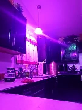 ScarletCallings420 online show from February 27, 4:32 pm