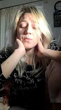 ScarletCallings420 online show from February 28, 6:09 pm