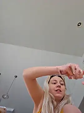 ScarletCallings420 online show from February 28, 10:50 pm