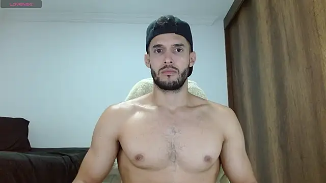 Noah jhonsonn online show from February 25, 2:33 pm