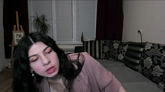 Snapshot of MolagAnna chatting on December 16, 7:52 pm MolagAnna online show from December 16, 7:52 pm