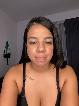 trianawhite online show from November 27, 2:13 am