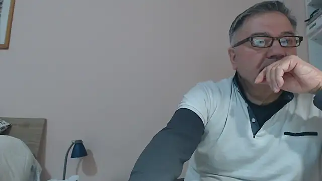 YOU6me online show from February 16, 6:10 pm