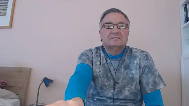 YOU6me online show from October 4, 2:37 pm