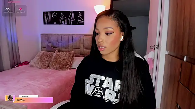 Snapshot of eimi_space chatting on December 25, 11:42 pm eimi space online show from December 25, 11:42 pm