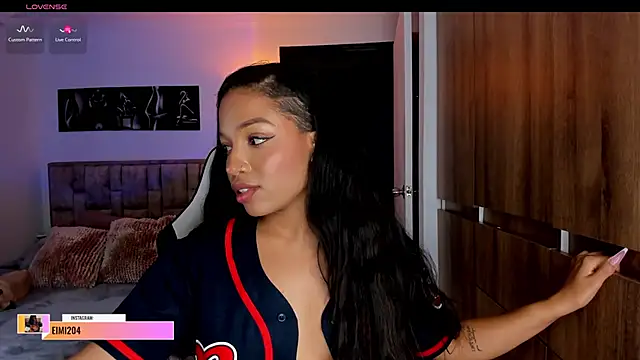 Snapshot of eimi_space chatting on January 8, 1:53 am eimi space online show from January 8, 1:53 am