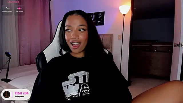 Snapshot of eimi_space chatting on January 19, 8:39 am eimi space online show from January 19, 8:39 am