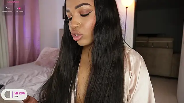 Snapshot of eimi_space chatting on February 7, 12:09 am eimi space online show from February 7, 12:09 am