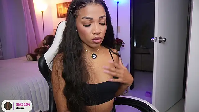 Snapshot of eimi_space chatting on October 11, 12:10 am eimi space online show from October 11, 12:10 am